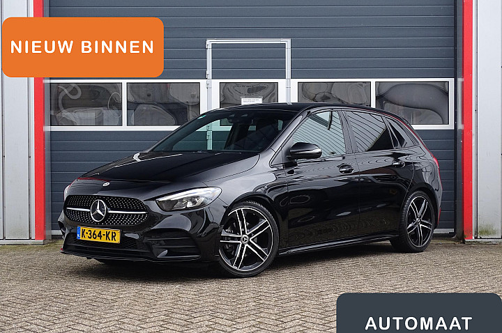 Mercedes-Benz B-Klasse 180 Business Solution AMG | Camera | AMG-Line | Elek Klep | Trekhaak |